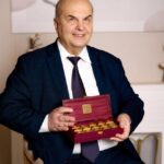 Знаменитый криптограф хочет подарить  секретный рецепт шоколада Нострадамуса